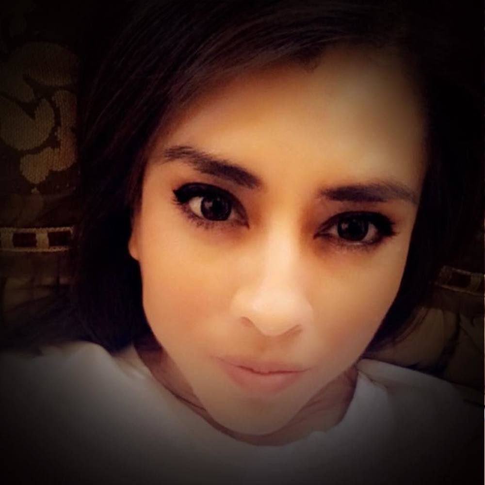 Meet your Posher, Maria